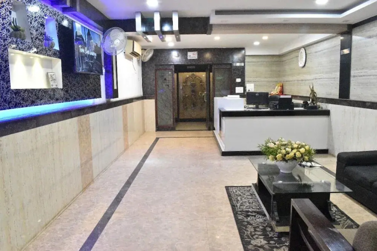 Mayur Hotel