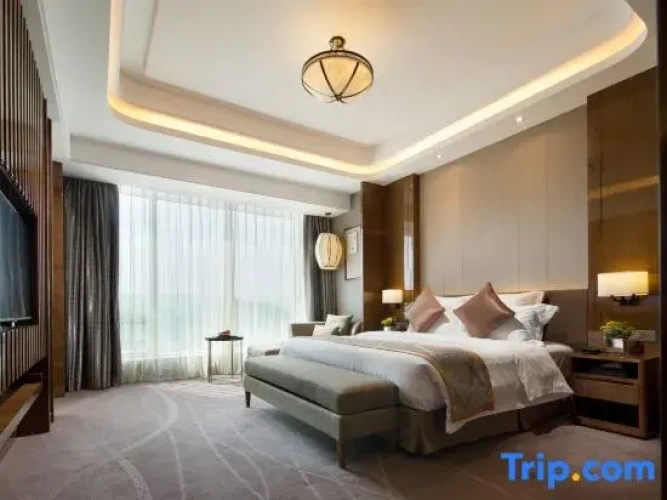 Deluxe Double Suite