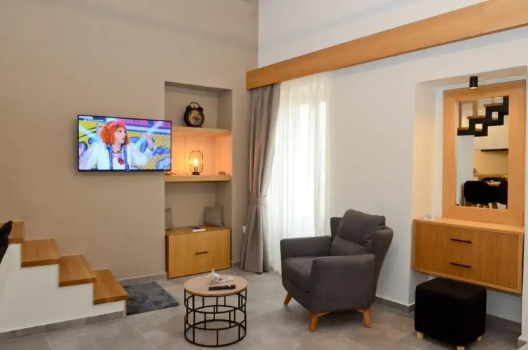 Roloi suites