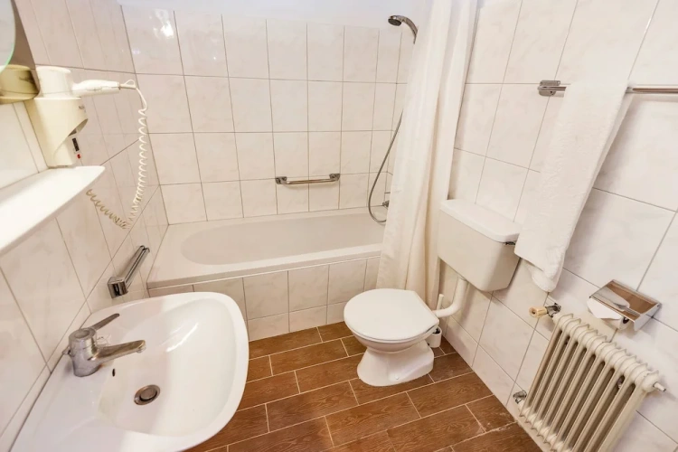 Economy Double room with balcony