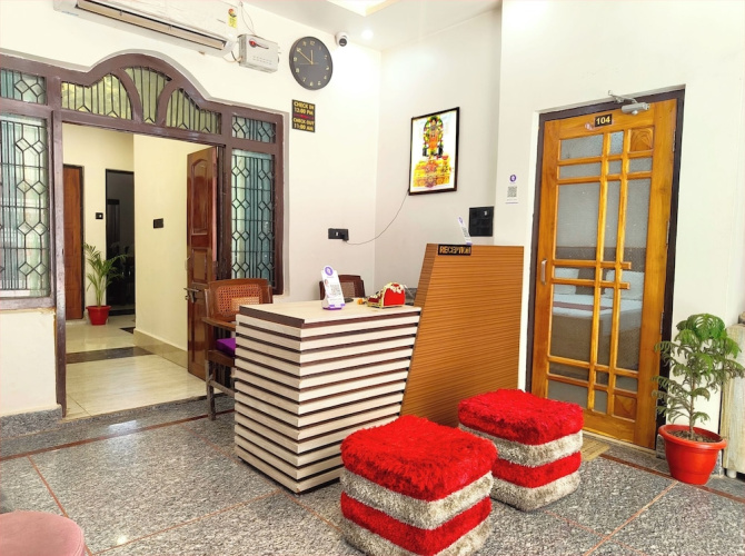 Hotel Mateshwari Palace Ayodhya