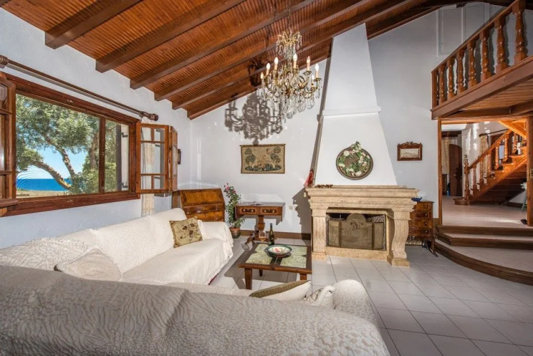 La Dolce Villa Luxury Villa