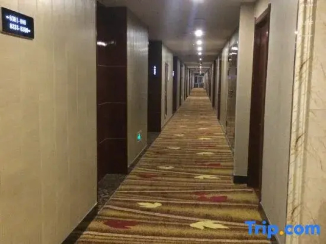 Dongyuan  Business Hotel