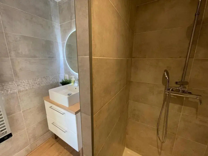 Studio Menton, 1 pièce, 2 personnes - FR-1-647-8