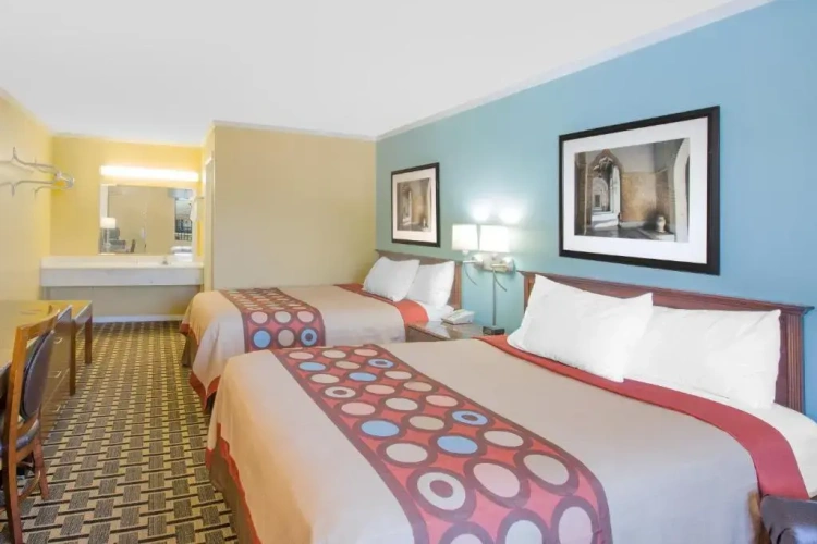 Deluxe Quadruple room