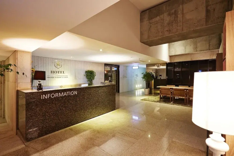 E-HOTEL