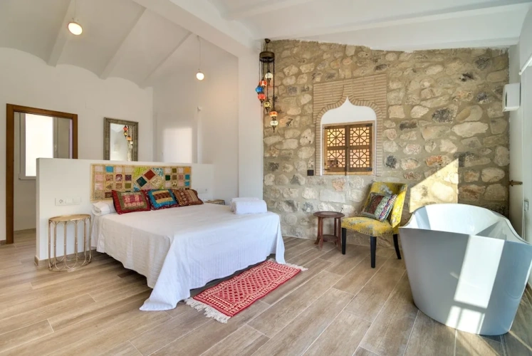 Suite with balcony