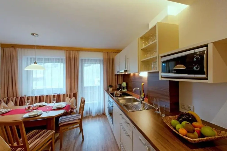 2 Bedrooms Apartment