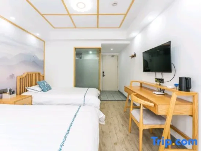 Standard Twin Family room