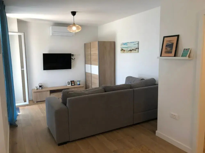 Family Apartment House Lucija With Pool