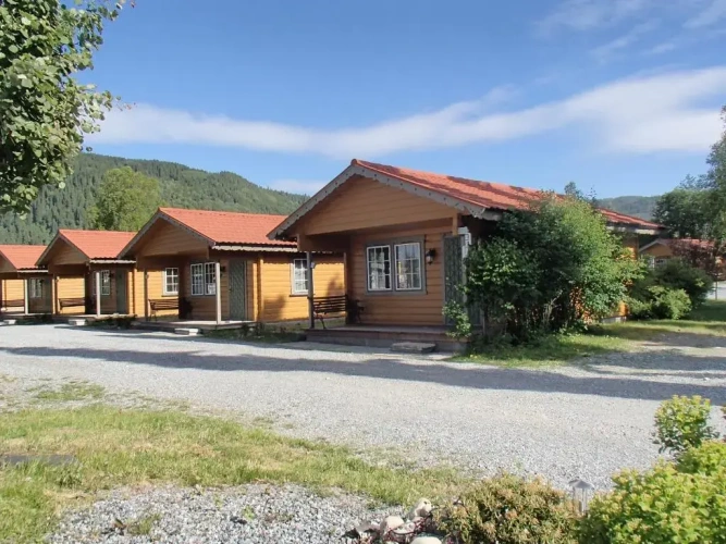 2 Bedrooms Cottage