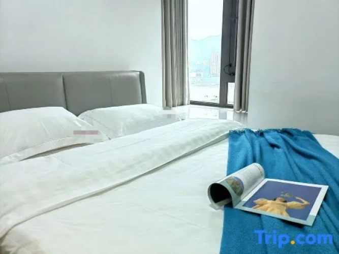2 Bedrooms Premier Suite with river view