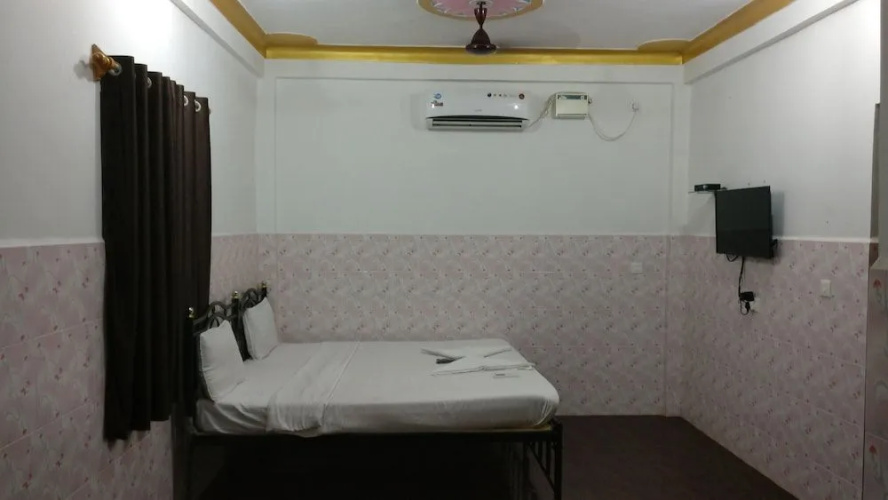 Saby Guest House