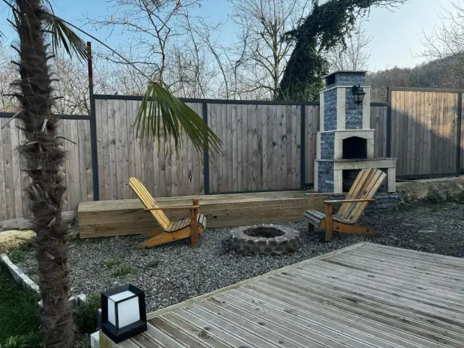 Hill House Bungalov
