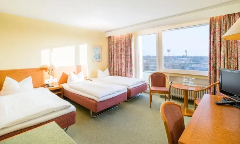 Standard Triple room