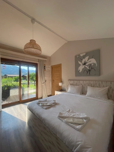 2 Bedrooms Deluxe Bungalow with mountain view