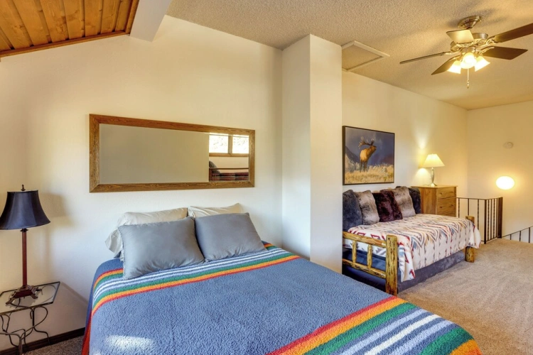 2 Bedrooms Apartment