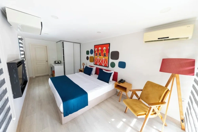 Guest rooms
