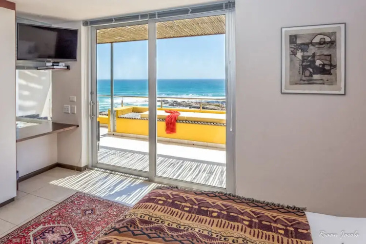 Crayfish Lodge Sea & Country Guest HouseOver view