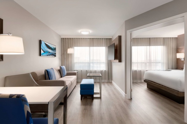 Embassy Suites by Hilton Toronto Airport photo 8