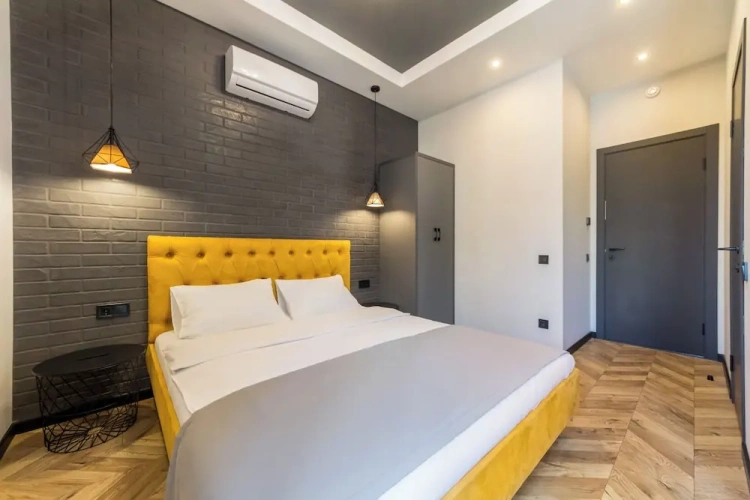 Comfort room