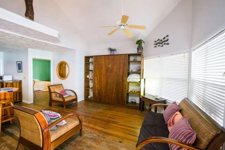 2 Bedrooms Quadruple Cottage