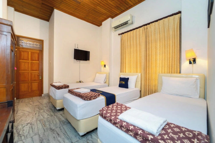 Deluxe Triple room