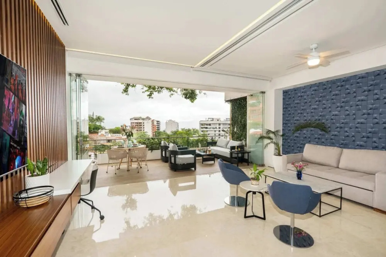 Soho PV Stunning Views Luxury Heated Rooftop Pool