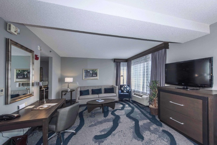 Double Suite