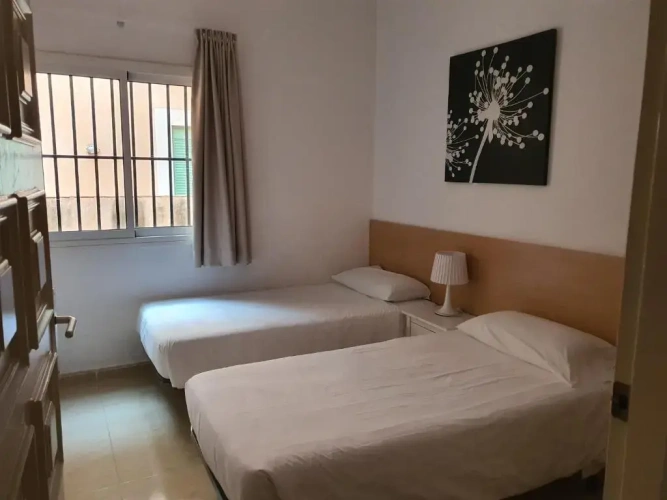 2 Bedrooms Apartment