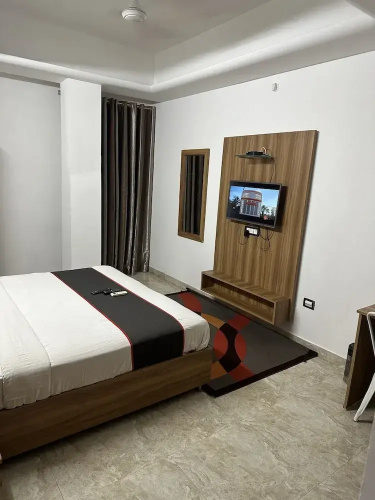 Gulnaar Inn