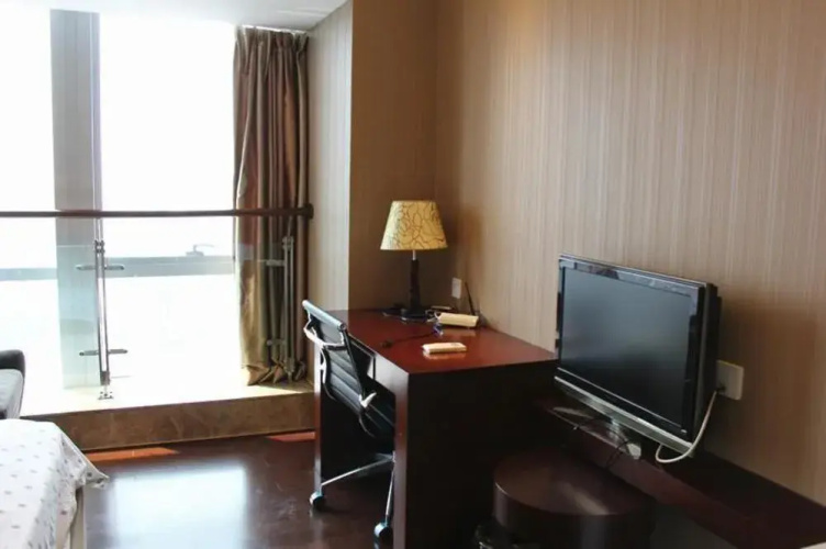Modern Family Inn