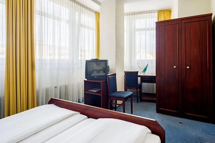 Hotel Panorama Am Adenauerplatz