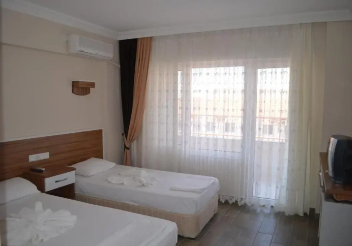 Standard Triple room with balcony