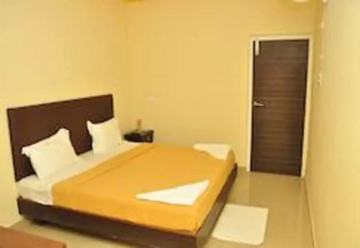 Kumaran Residency