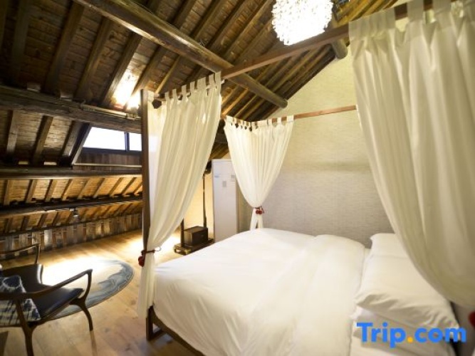 Executive Duplex Suite with garden view