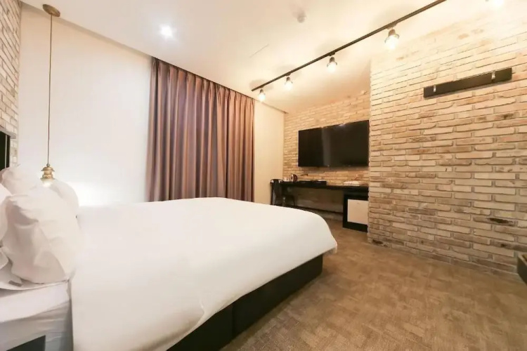 Le Idea Hotel