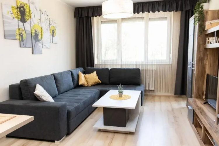 Holiday Apartman