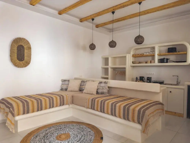 Alonia Suites