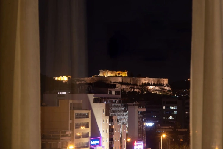 3 Bedrooms Family Apartment with city view