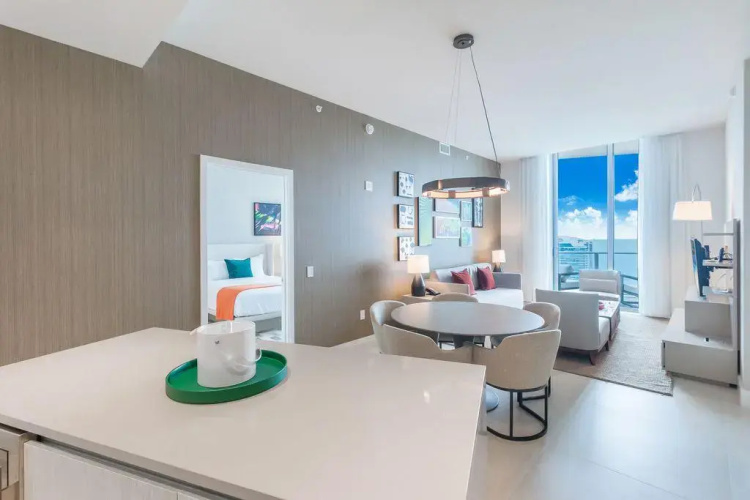 Hide Beach Residences