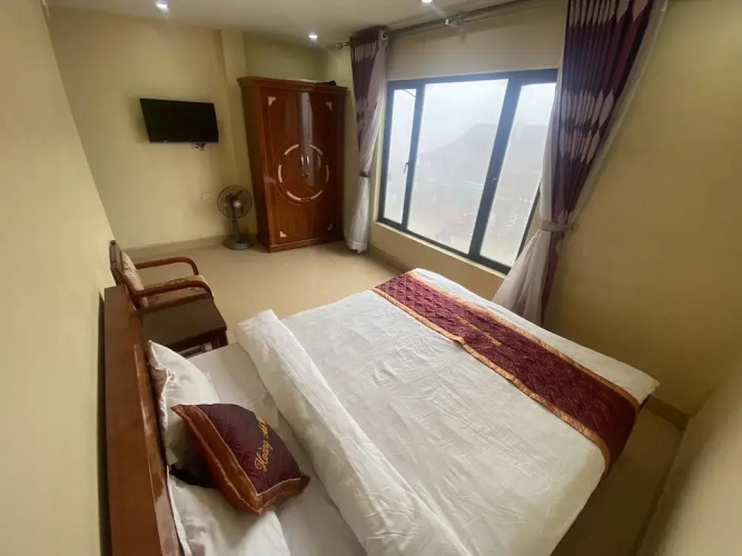 Khat Vong Viet Hotel