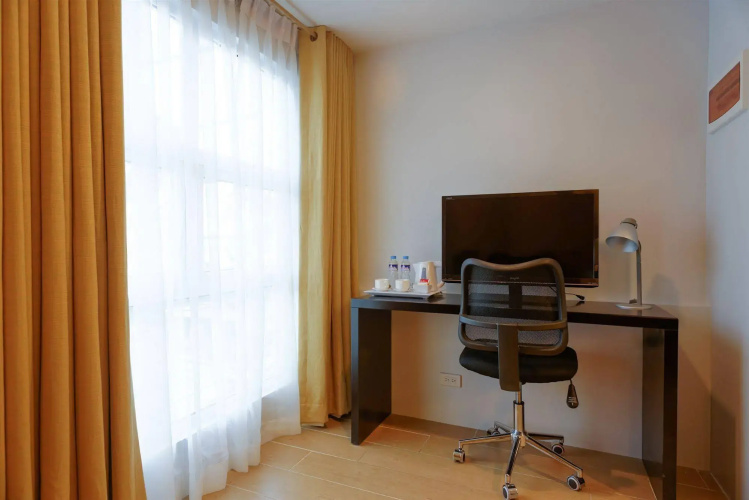 Aurum One Makati