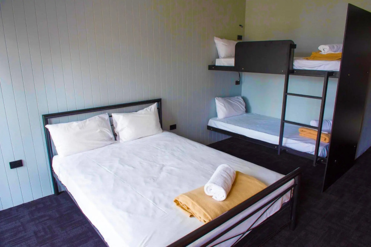 BUNK Surfers Paradise - International Backpacker Hostel