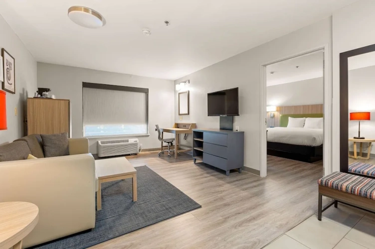 1 Bedroom Suite