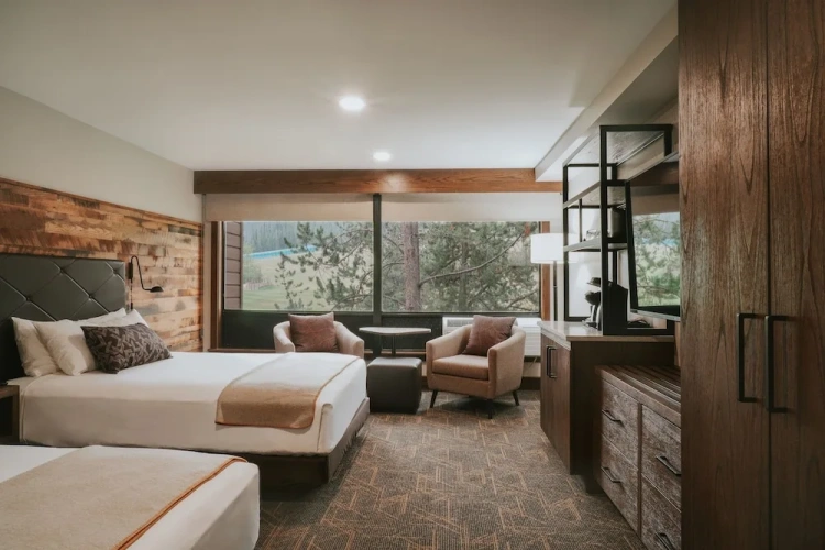 Deluxe Quadruple room with mountain view