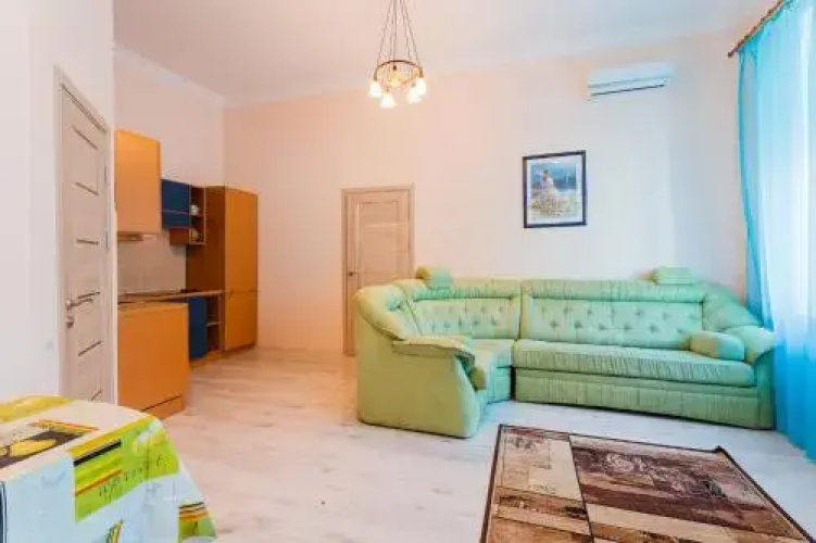Apartment at Khreshchatyk