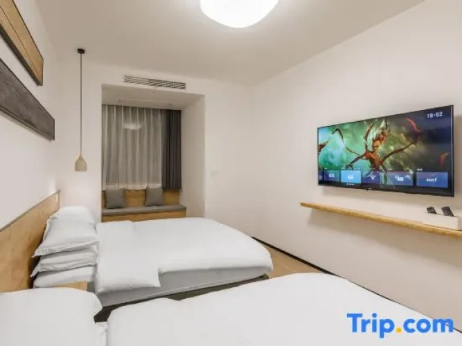 Standard Family room