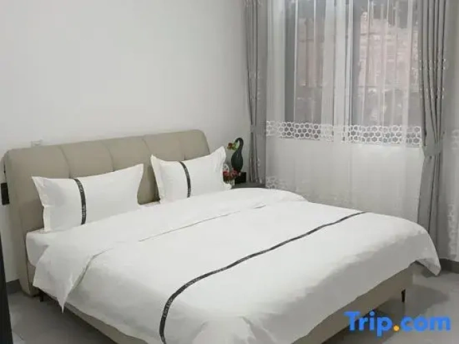 Deluxe Family Suite