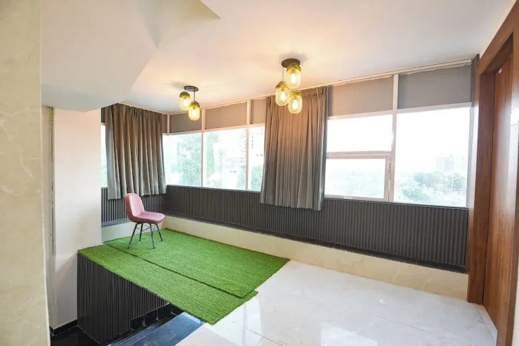 Fabhotel Sky I